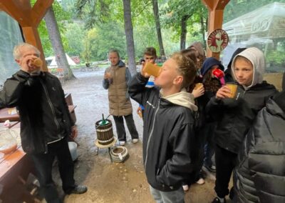 8.b na moštování (16)